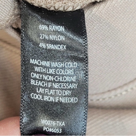 Betabrand Yoga Dress Pants Tan Khaki Womens Size Medium Classic Straight Leg NWT - Picture 7 of 10